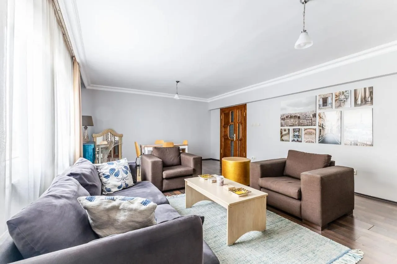Chic Luminous Flat In Uskudar Apartment Istanbul Turkey