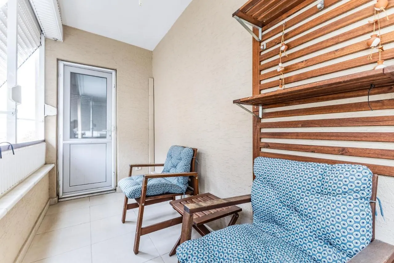 Chic Luminous Flat In Uskudar contacts